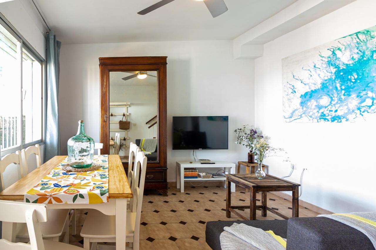 Sea & Wave Al Rolo Beach Apartment Малага Экстерьер фото