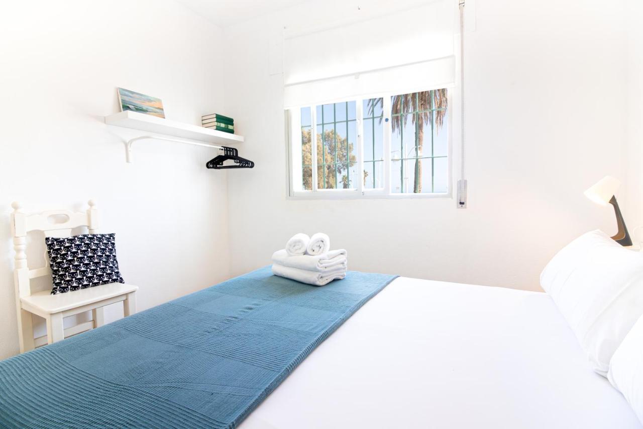 Sea & Wave Al Rolo Beach Apartment Малага Экстерьер фото